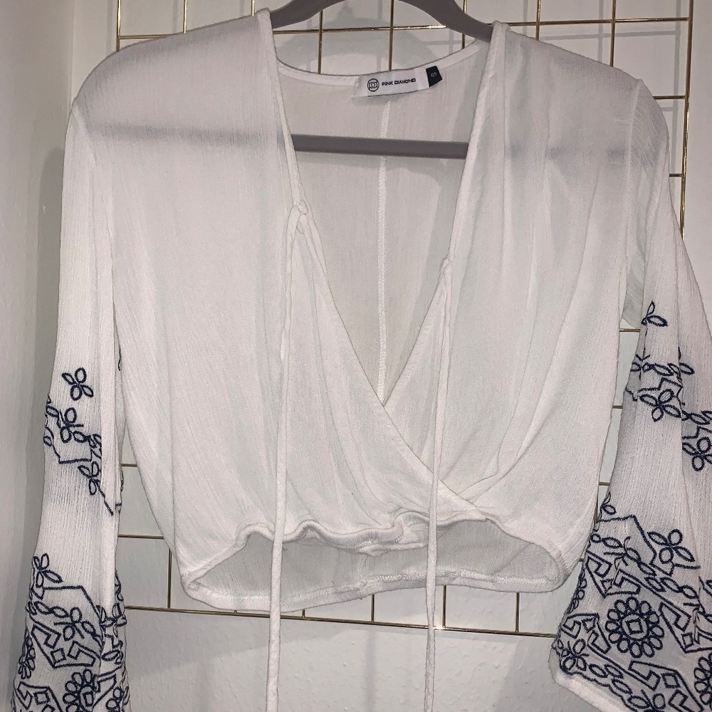 Embroidered Crop Top, Low Cut Blouse w/ ties, loose-sleeve, & Elastic hem (S)